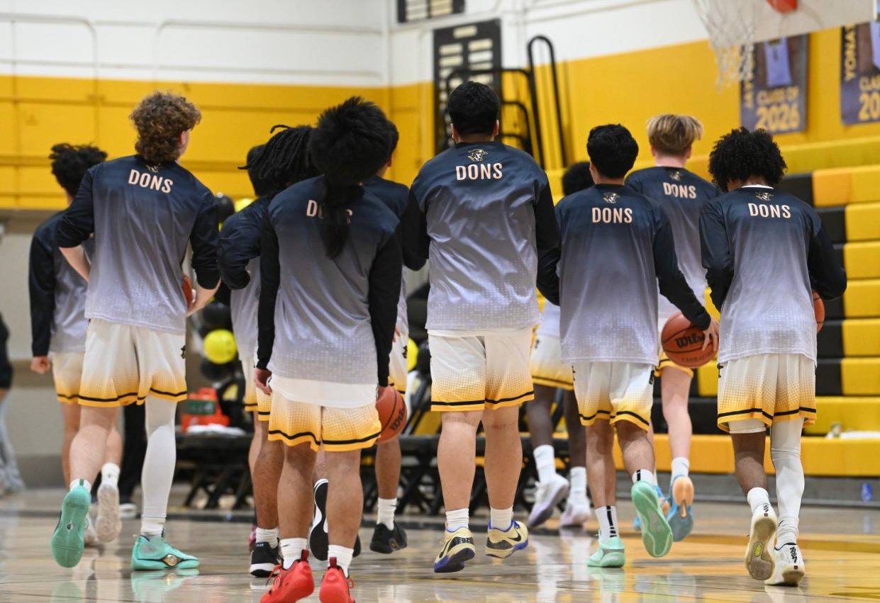 The Del Mar boys basketball team to take on the the Gunderson Grizzlies. 